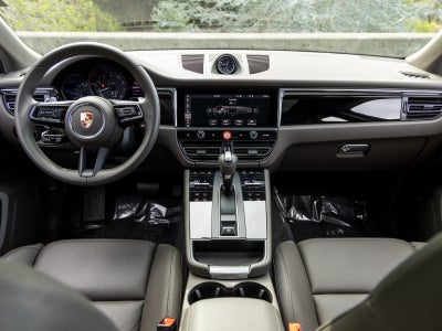 2025 Porsche Macan Macan