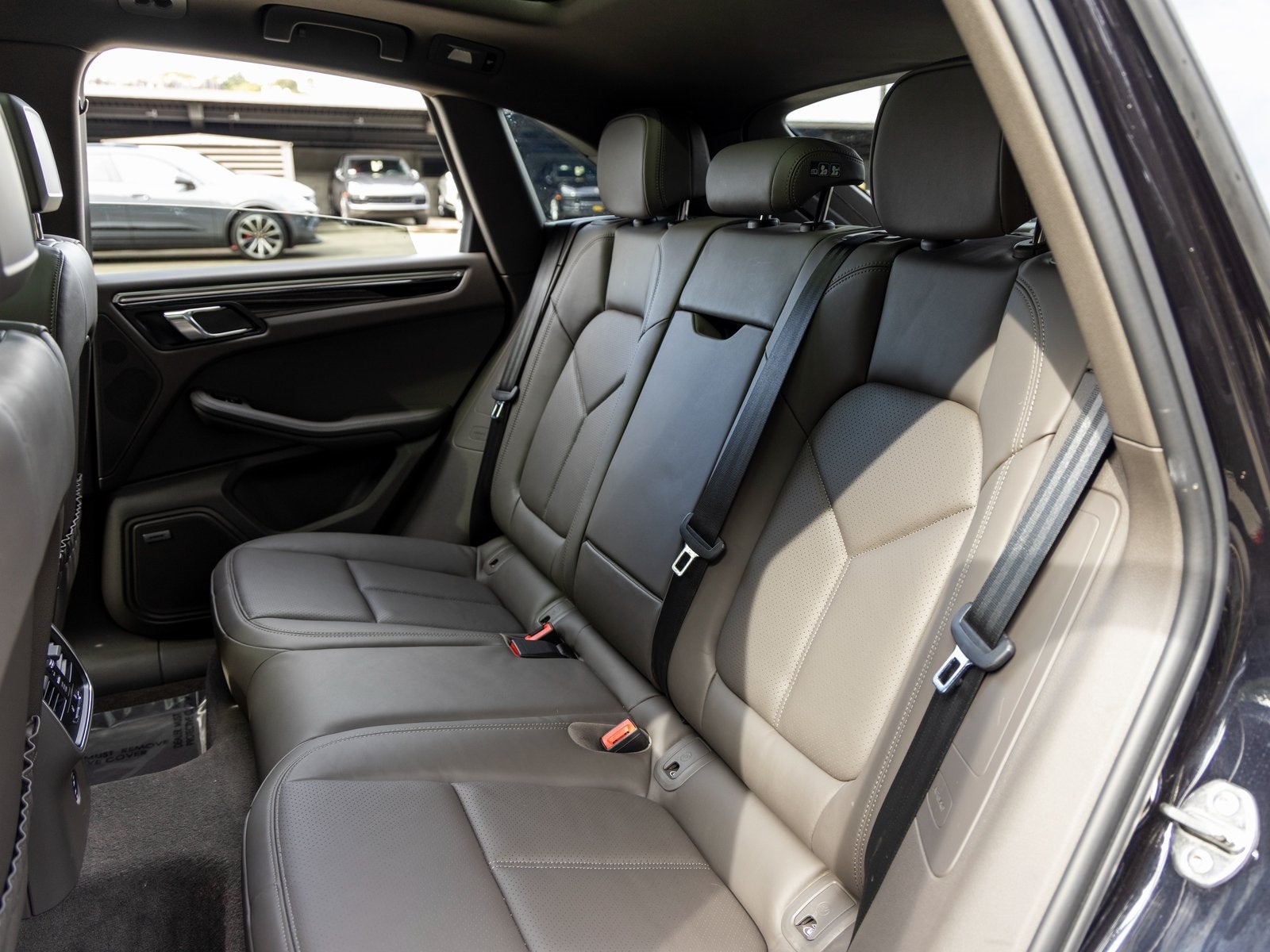 2025 Porsche Macan Macan