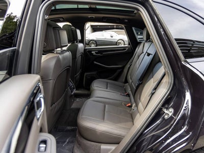 2025 Porsche Macan Macan