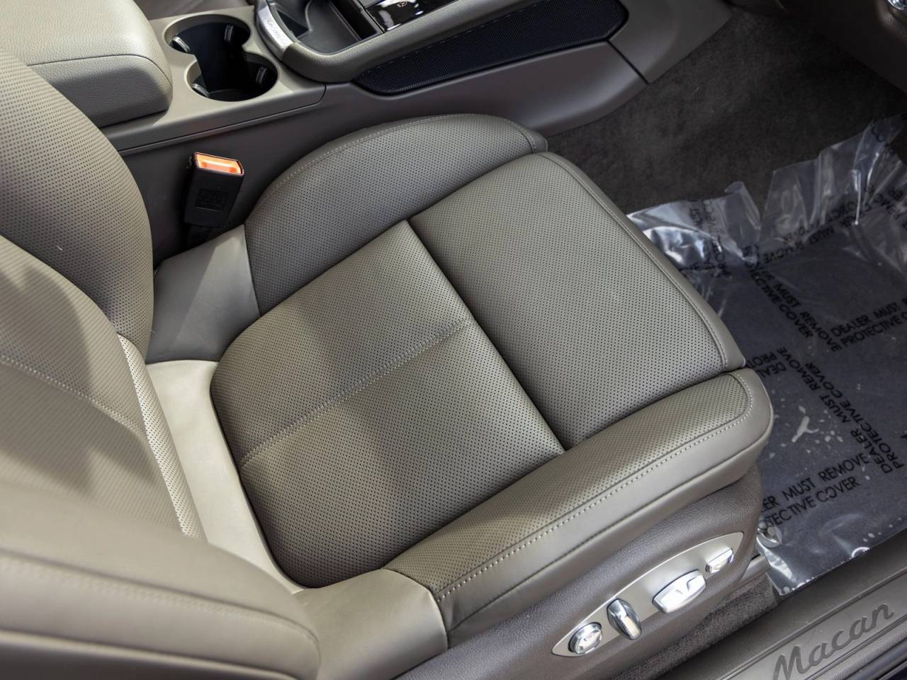 2025 Porsche Macan Macan