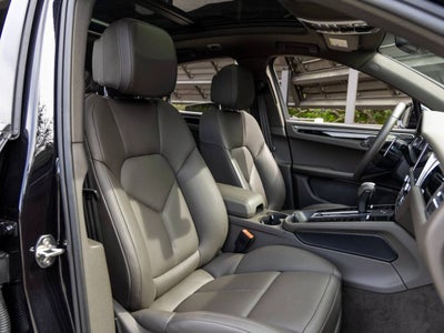 2025 Porsche Macan Macan