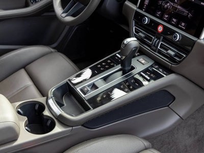 2025 Porsche Macan Macan