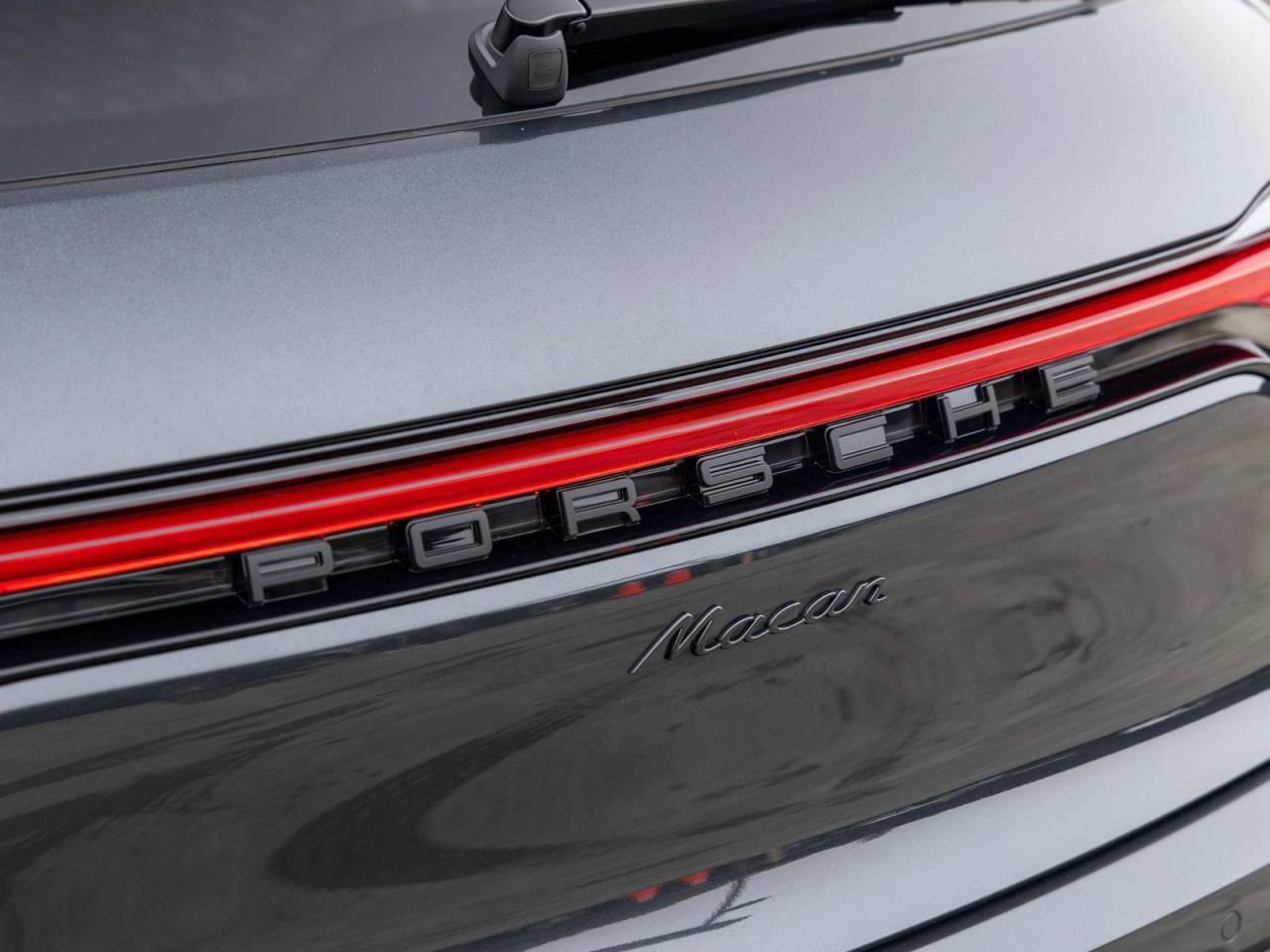 2026 Porsche Macan Macan