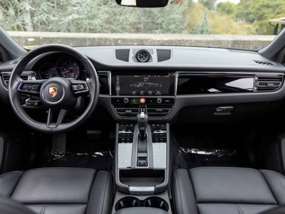 2026 Porsche Macan Macan