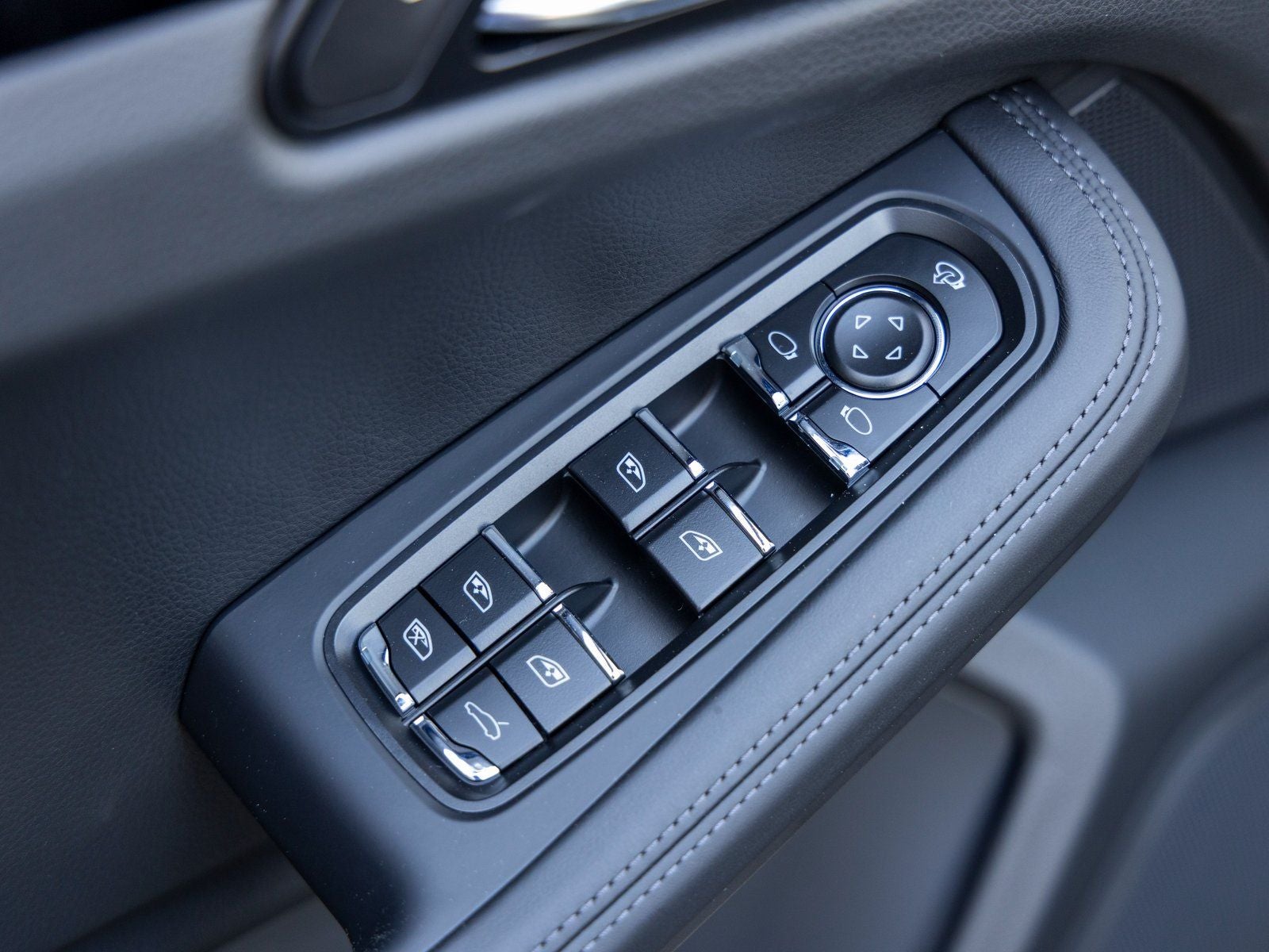 2026 Porsche Macan Macan T