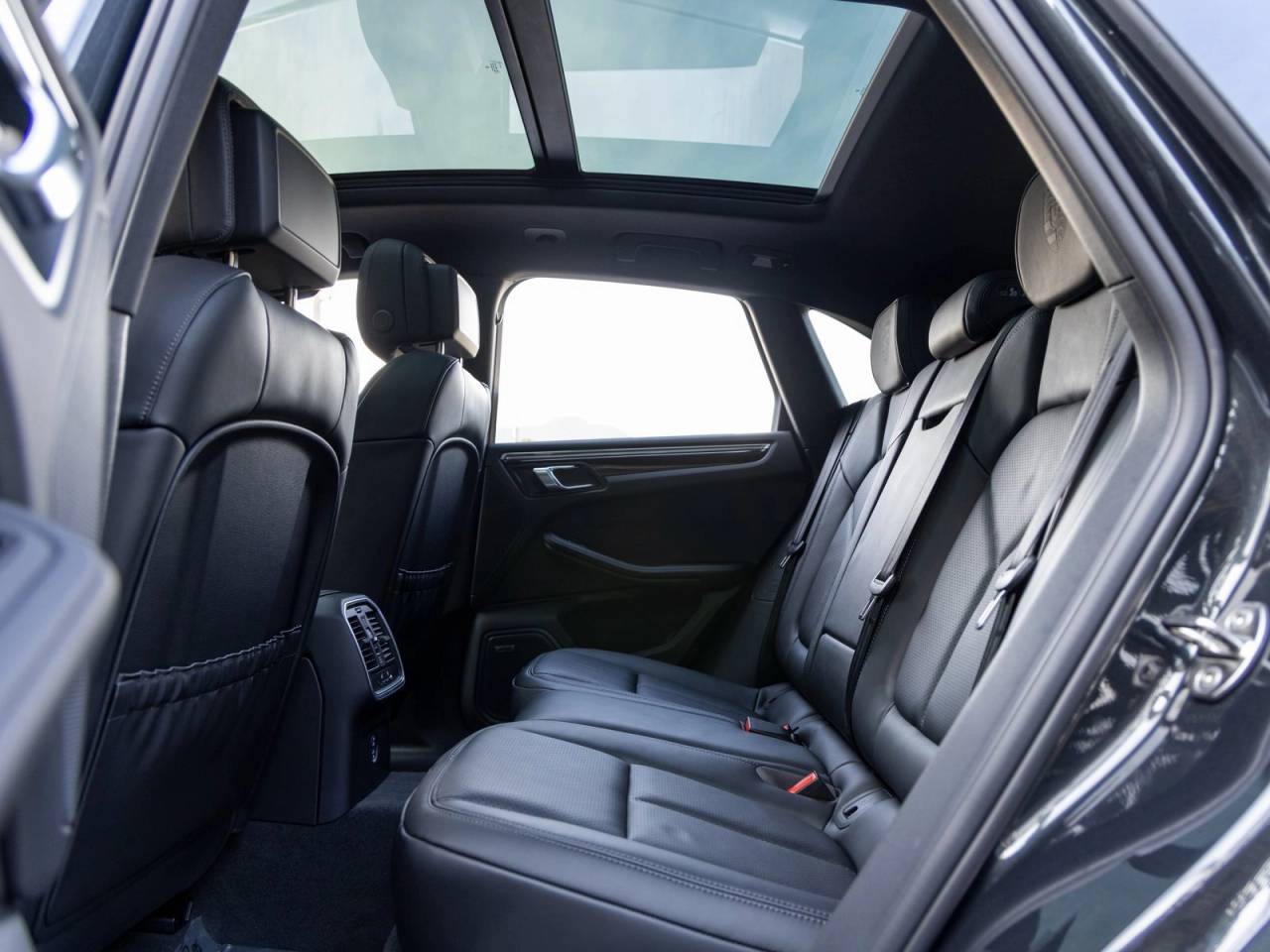 2026 Porsche Macan Macan T