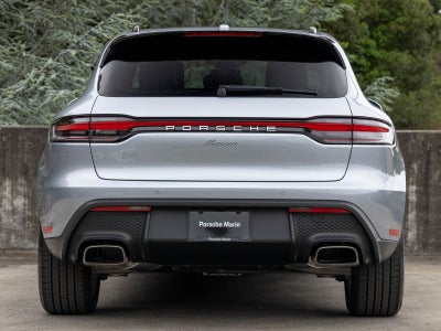 2026 Porsche Macan Base