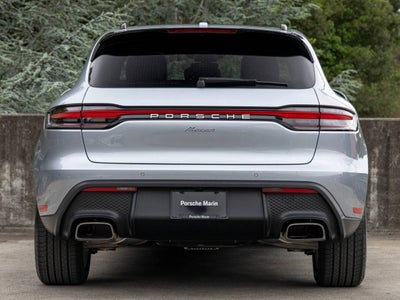 2026 Porsche Macan Base