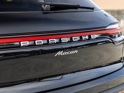 2026 Porsche Macan Macan