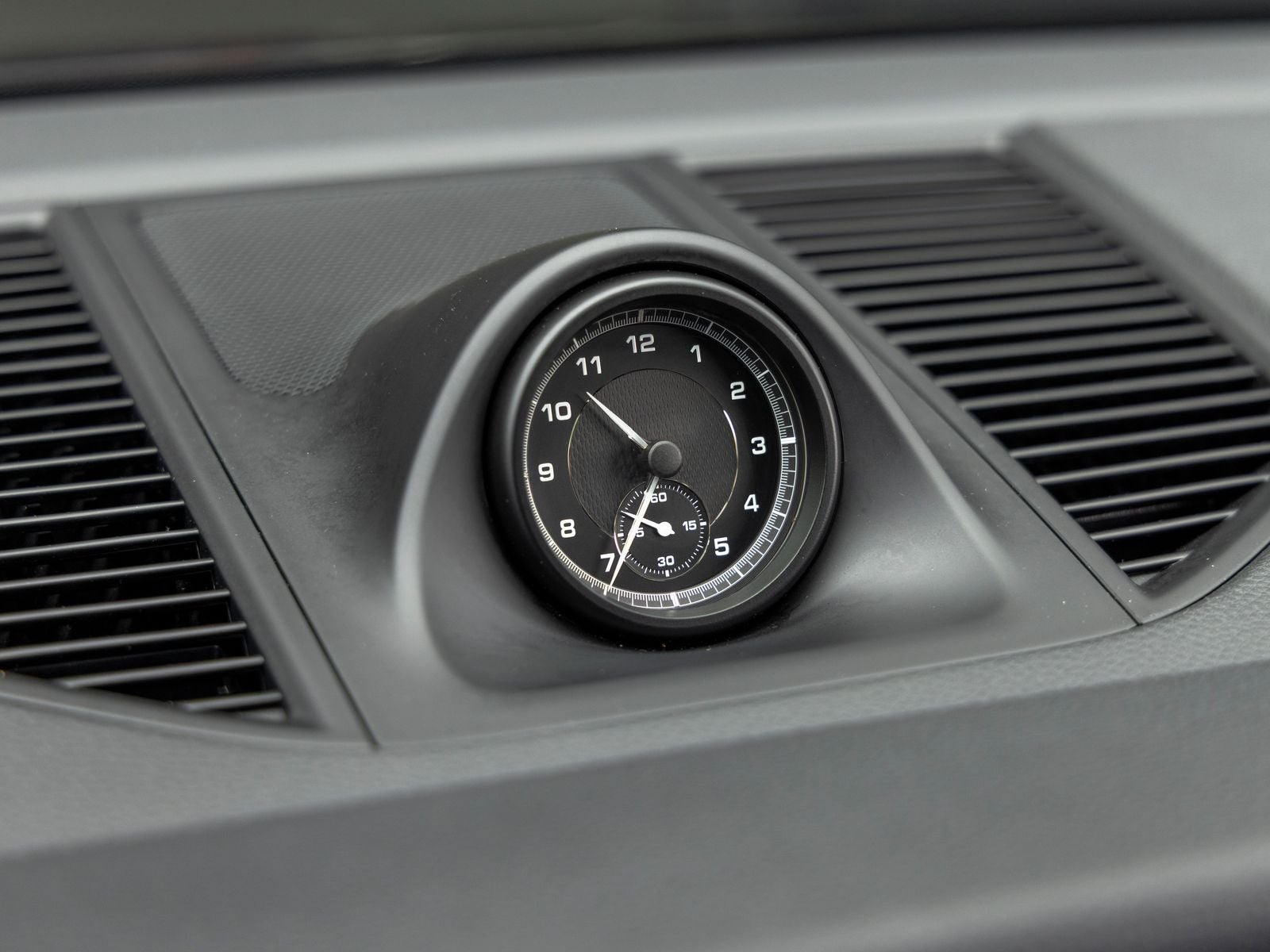 2023 Porsche Macan Macan (MY23)