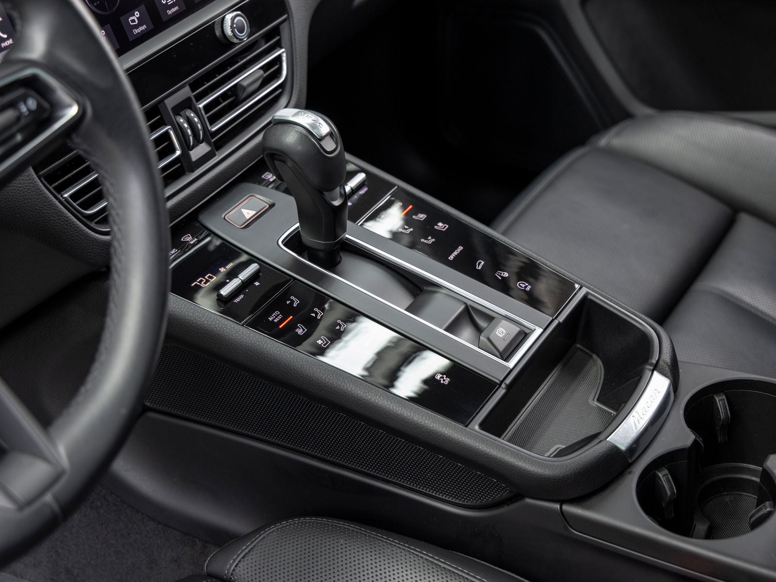 2023 Porsche Macan Macan (MY23)