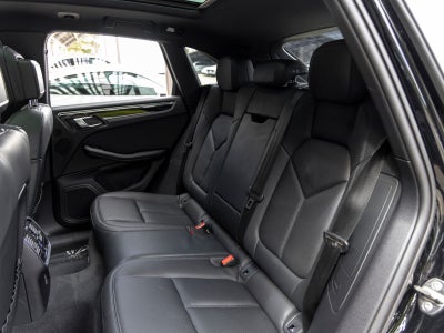 2023 Porsche Macan Macan (MY23)