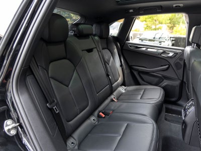 2023 Porsche Macan Macan (MY23)