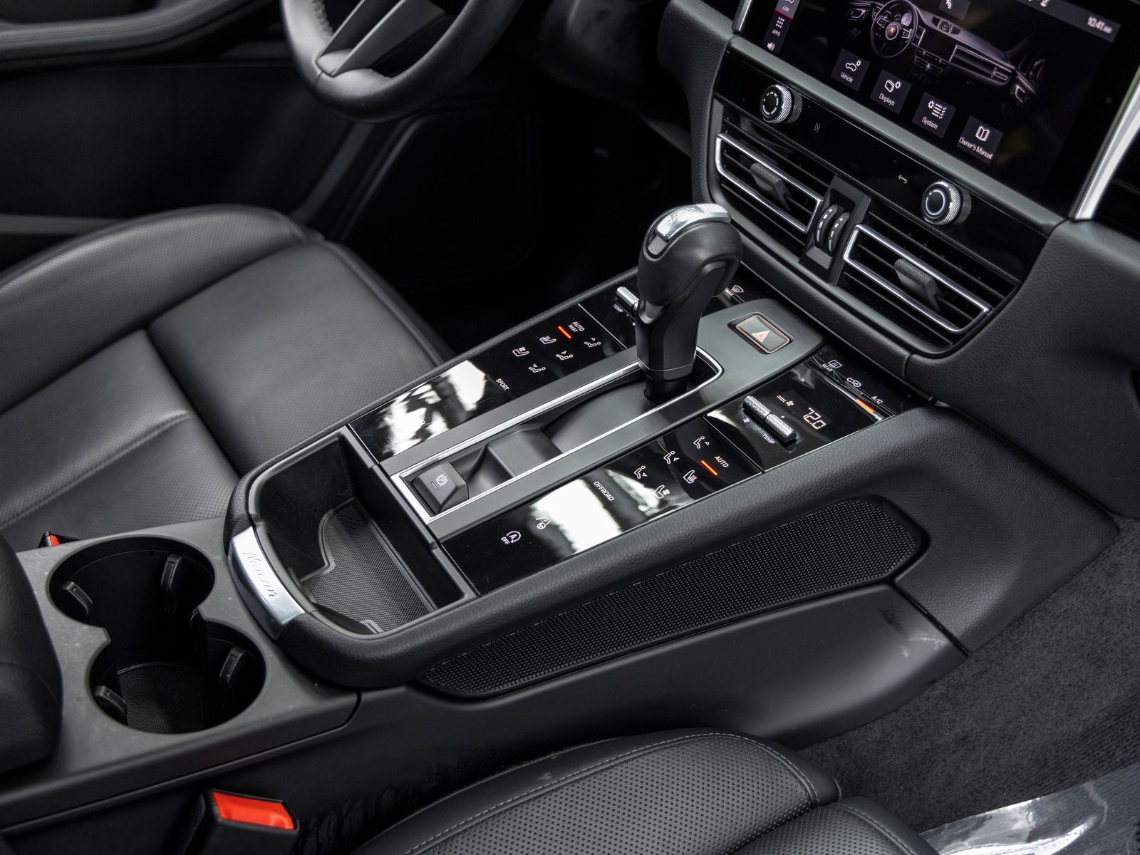 2023 Porsche Macan Macan (MY23)