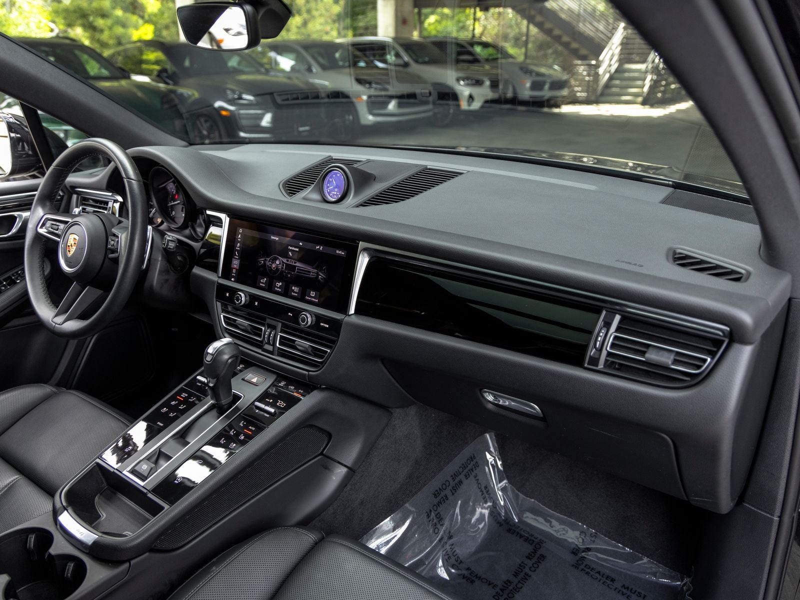 2023 Porsche Macan Macan (MY23)