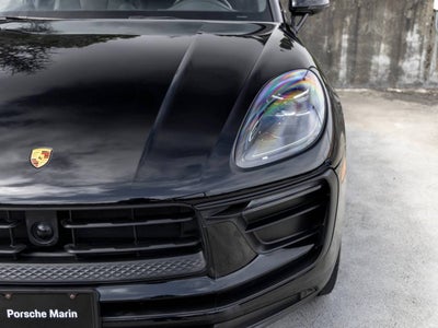 2023 Porsche Macan Macan (MY23)