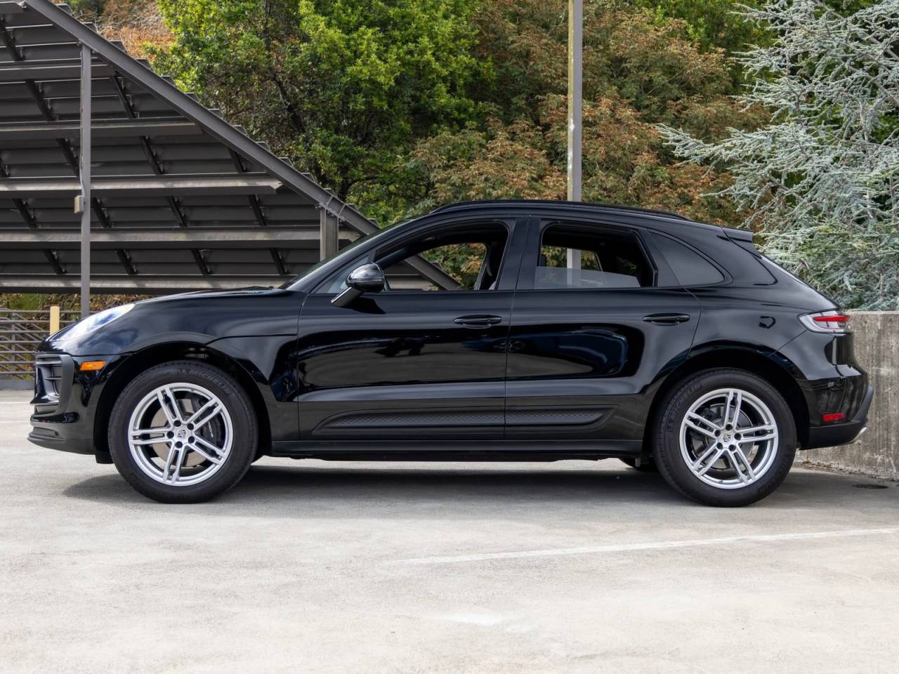 2023 Porsche Macan Macan (MY23)