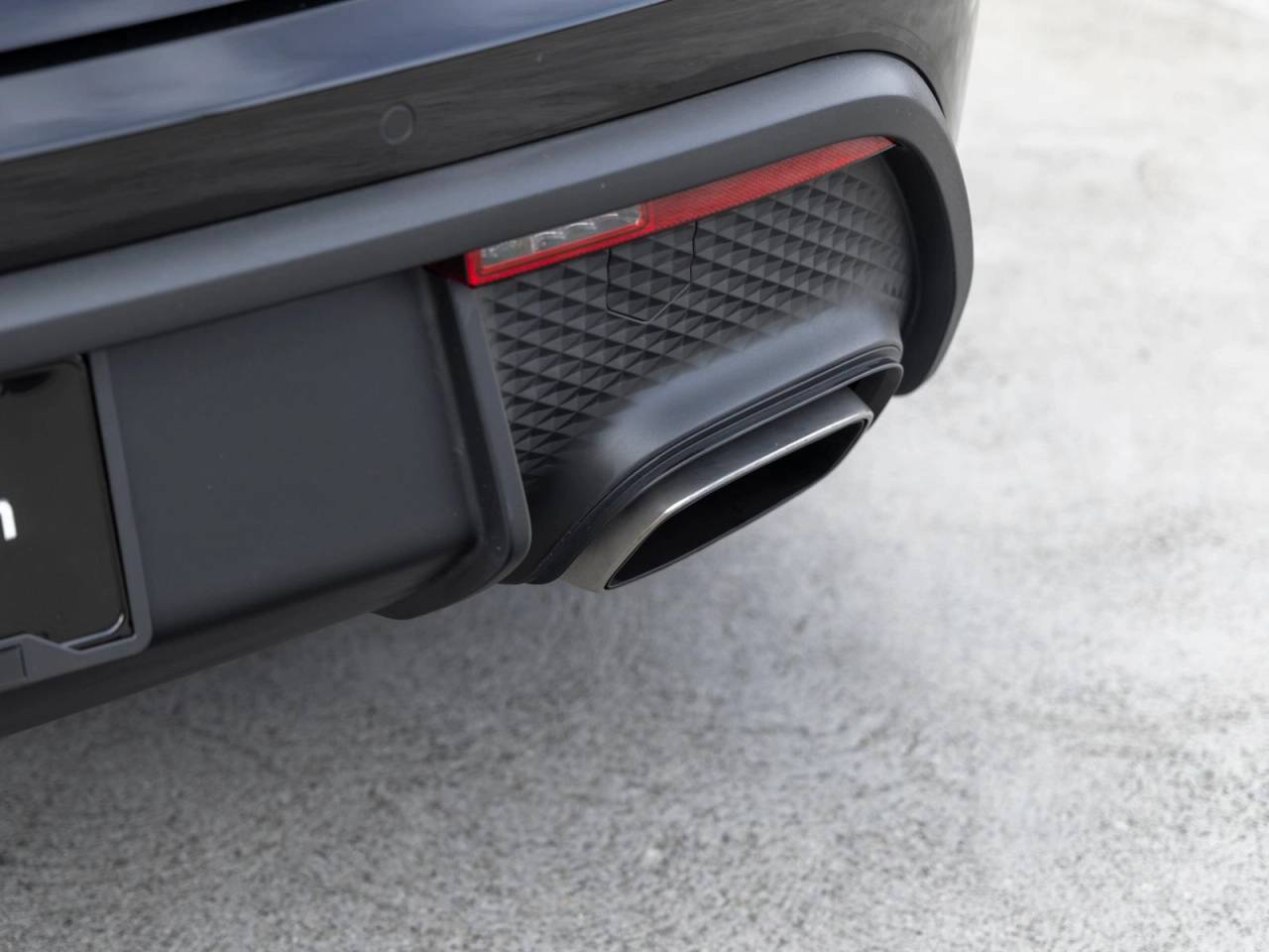 2023 Porsche Macan Macan (MY23)