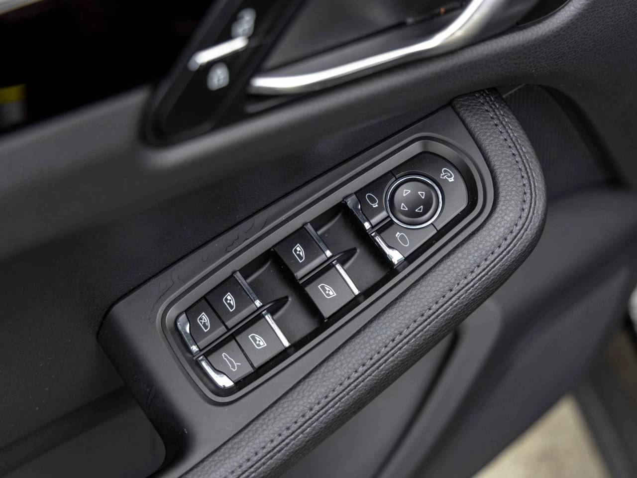 2023 Porsche Macan Macan (MY23)