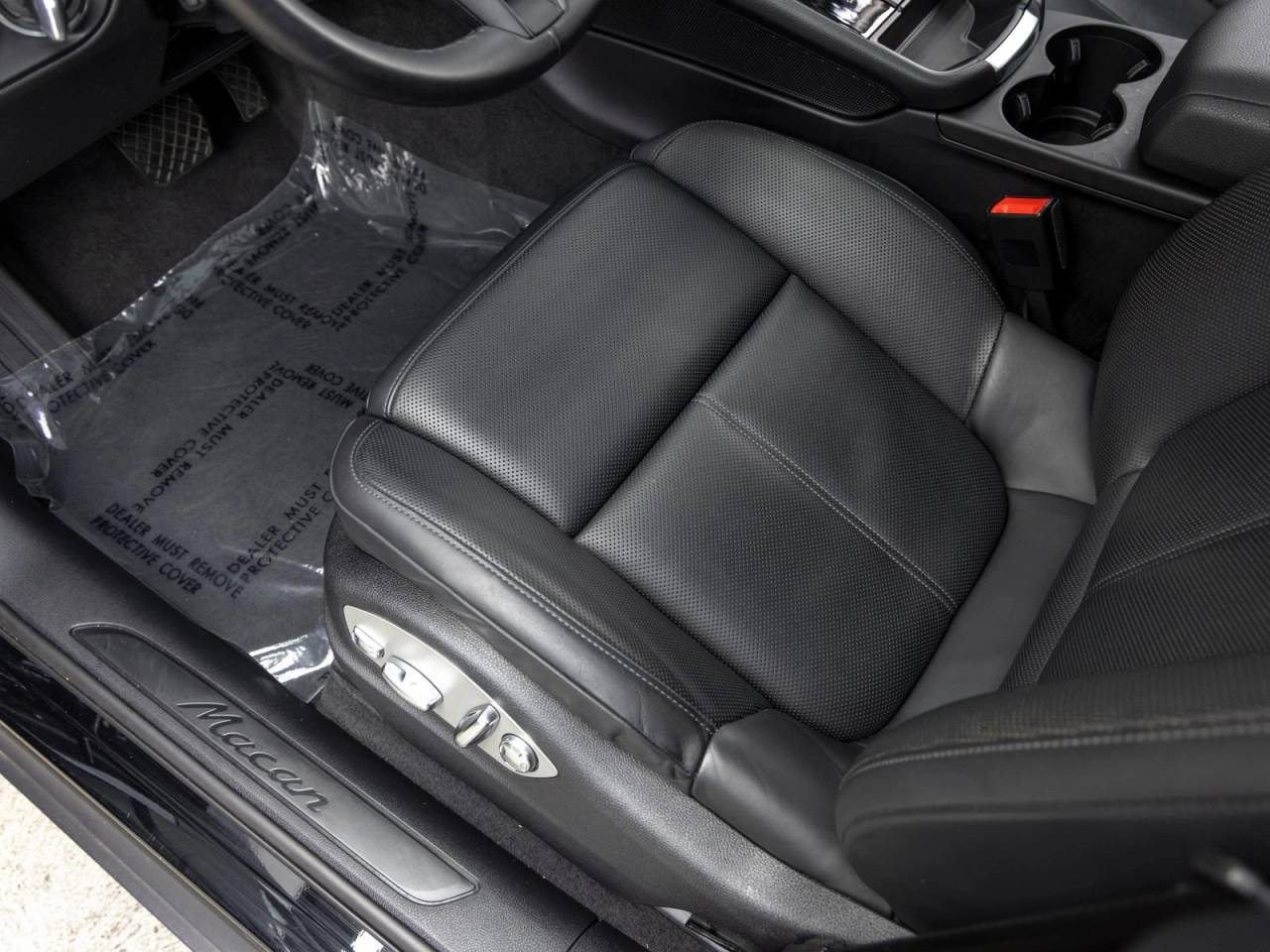 2023 Porsche Macan Macan (MY23)