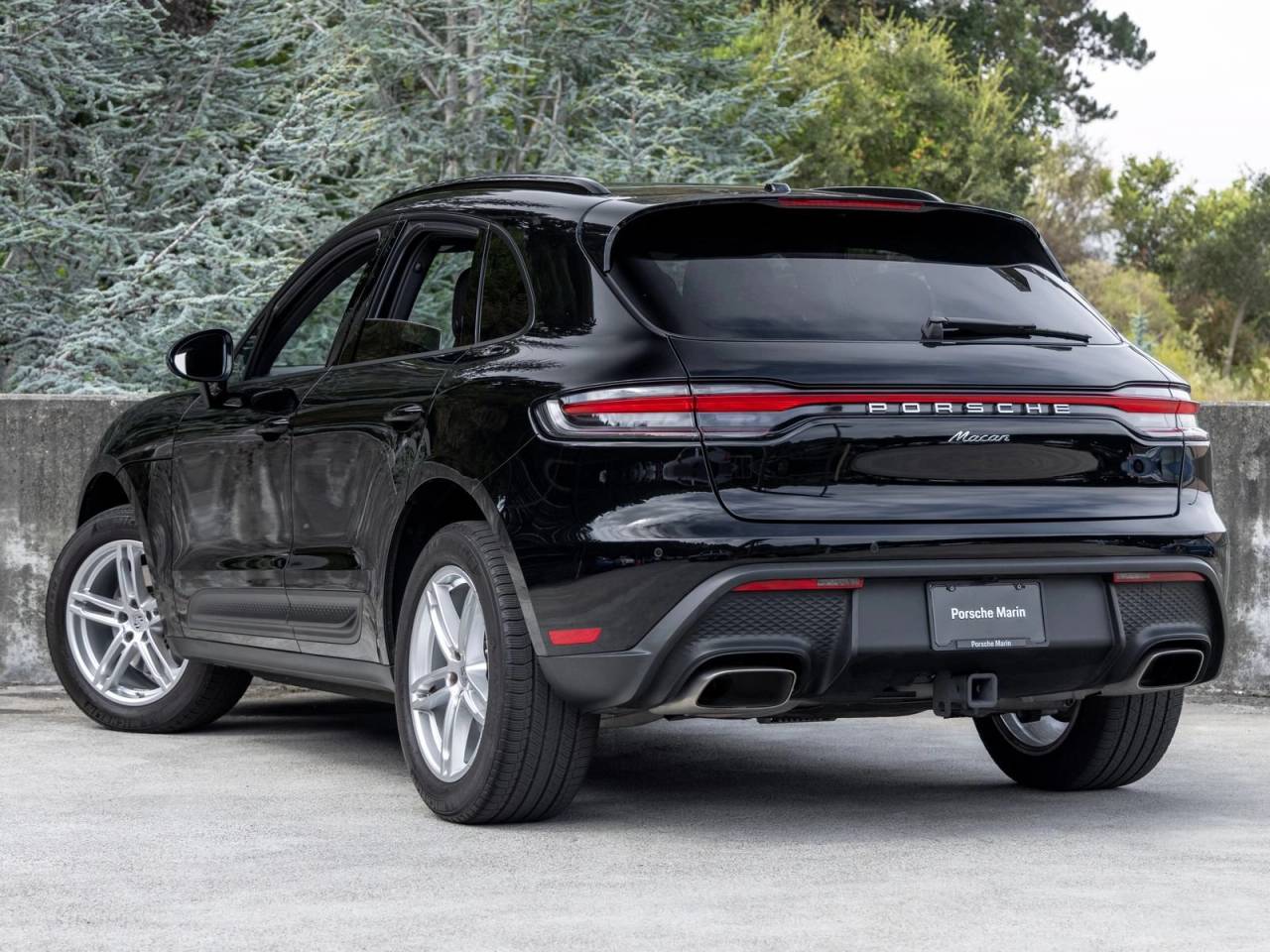 2023 Porsche Macan Macan (MY23)