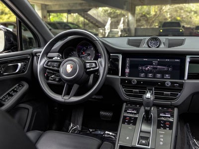 2023 Porsche Macan Macan (MY23)