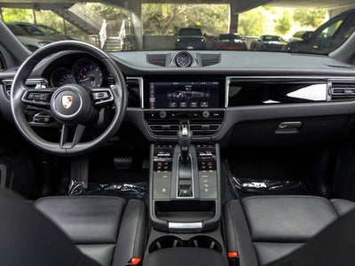 2023 Porsche Macan Macan (MY23)