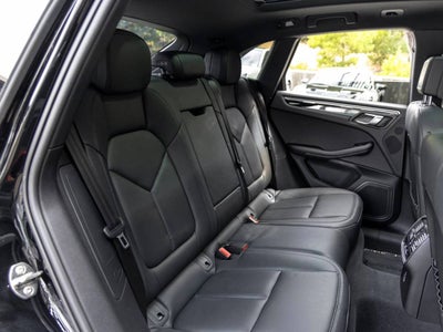 2023 Porsche Macan Macan (MY23)