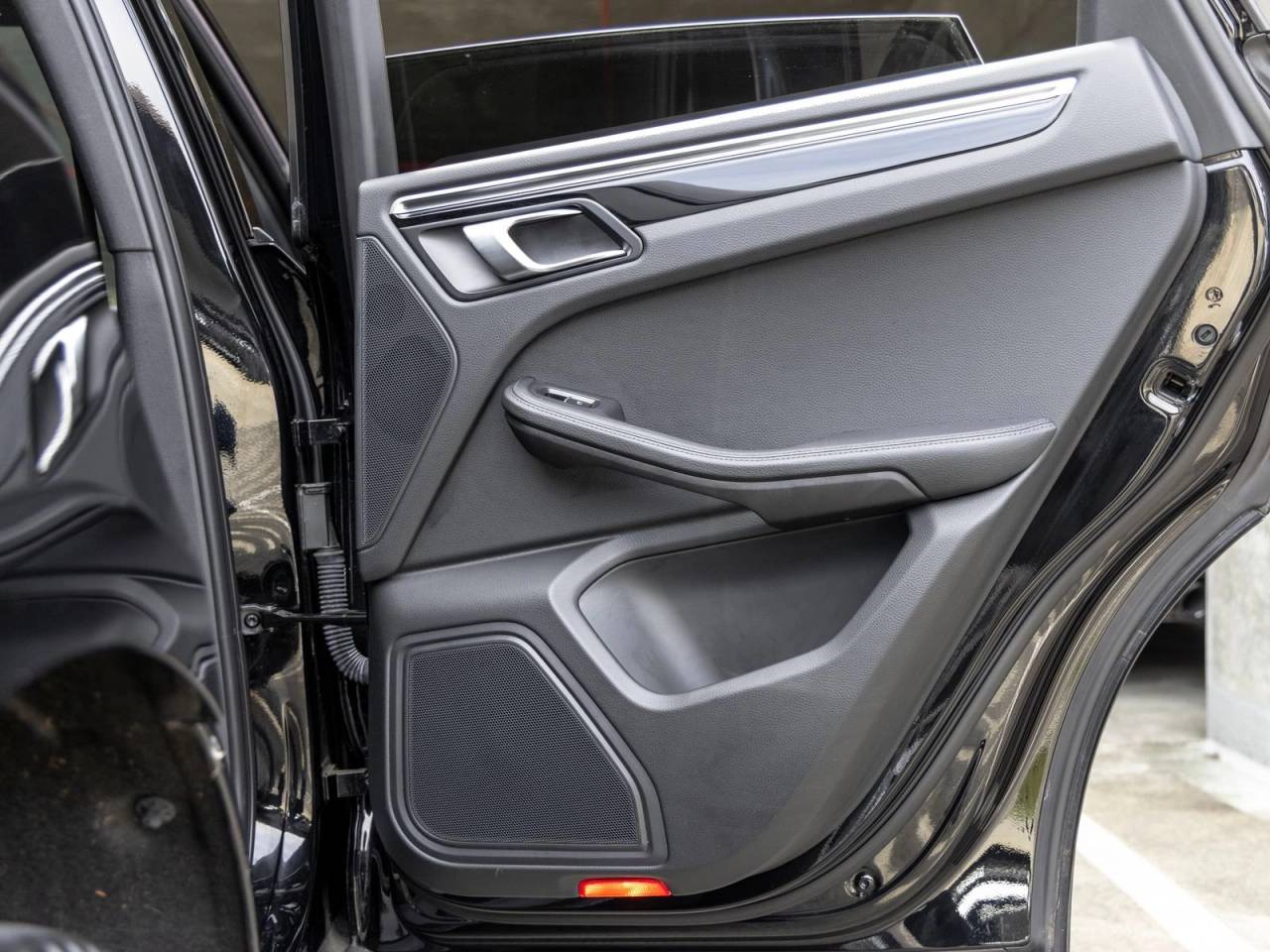 2023 Porsche Macan Macan (MY23)