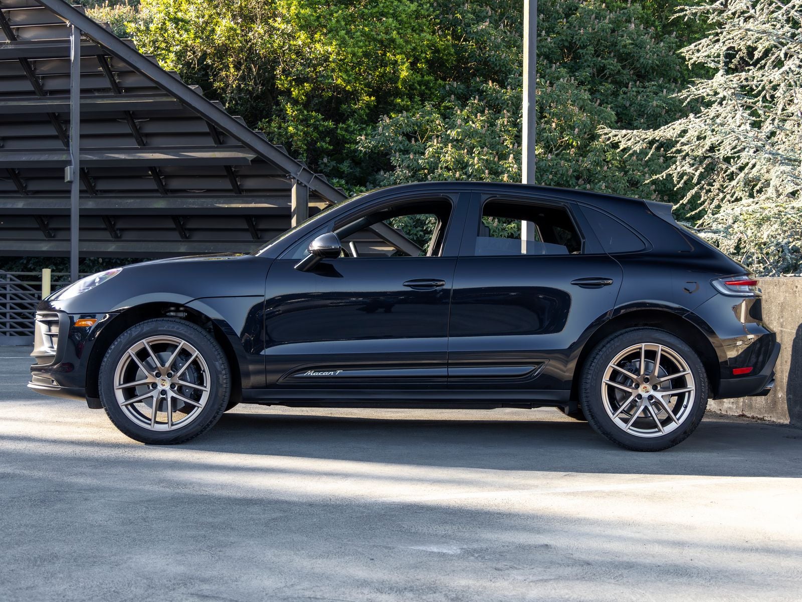 2023 Porsche Macan T