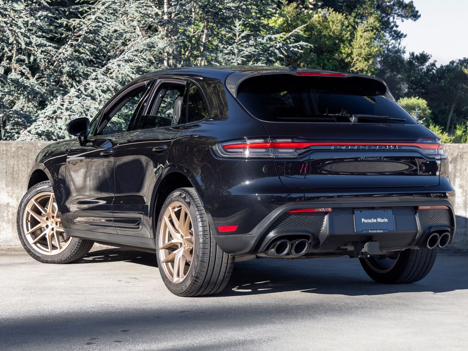 2023 Porsche Macan T