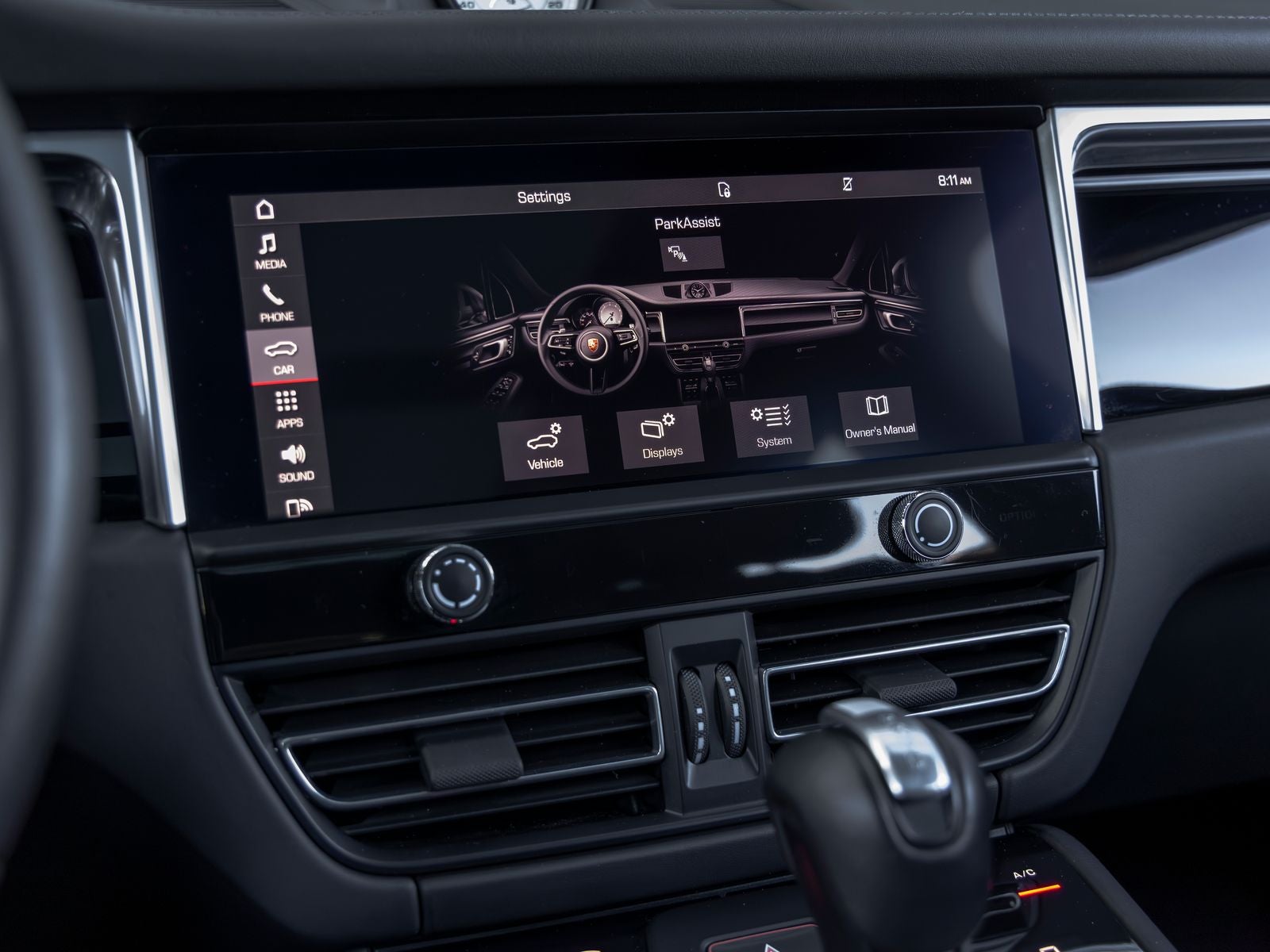 2023 Porsche Macan T