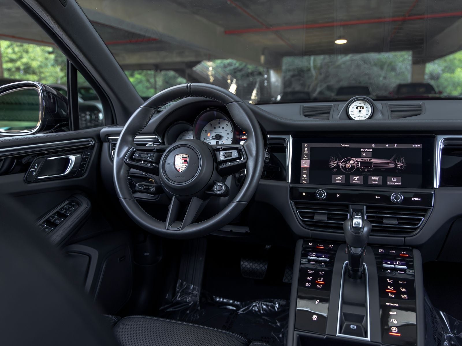 2023 Porsche Macan T