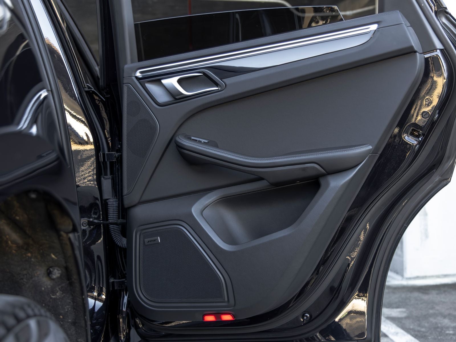 2023 Porsche Macan T