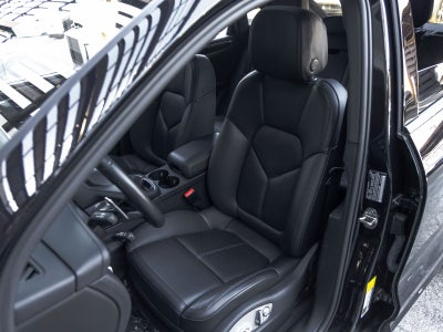 2023 Porsche Macan T