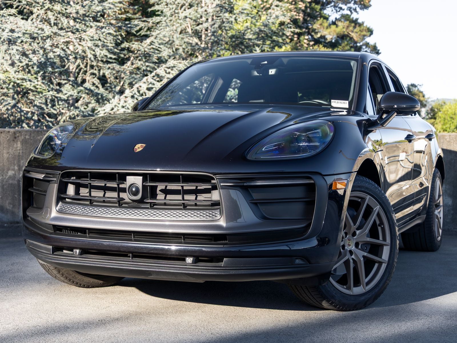 2023 Porsche Macan T
