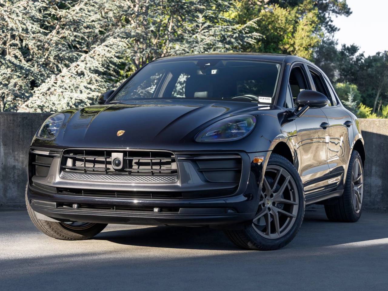 2023 Porsche Macan T