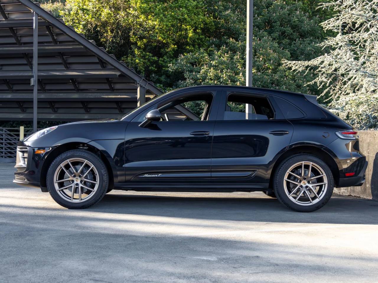 2023 Porsche Macan T