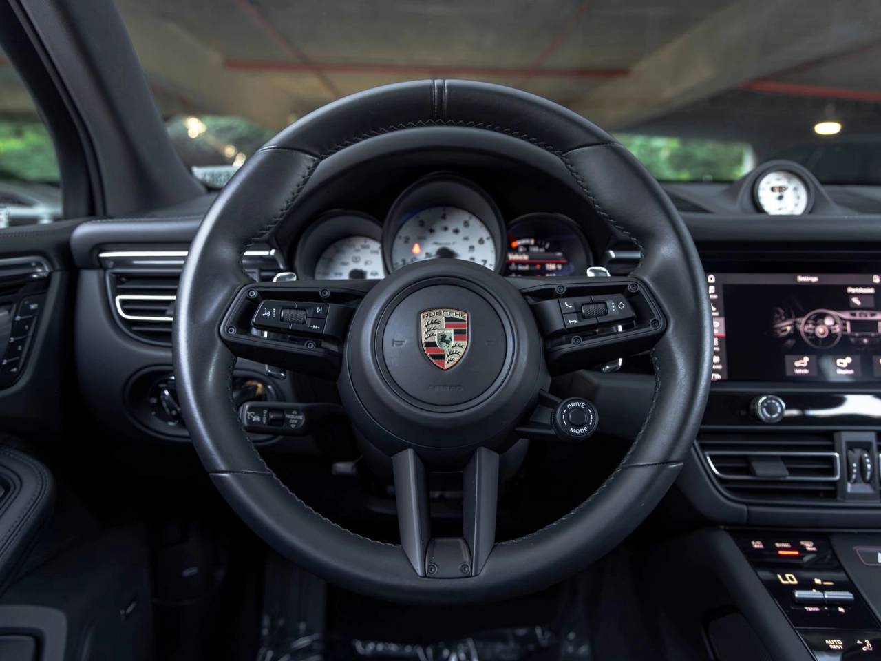 2023 Porsche Macan T