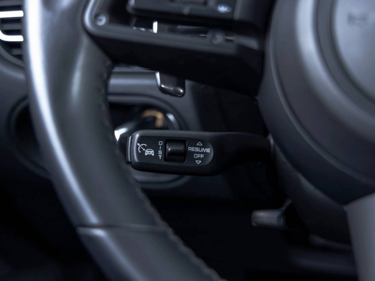 2023 Porsche Macan T
