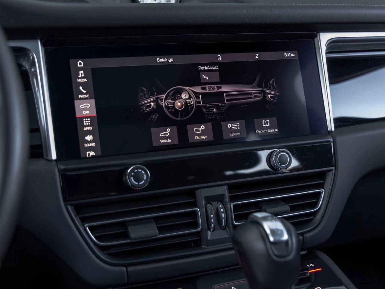2023 Porsche Macan T