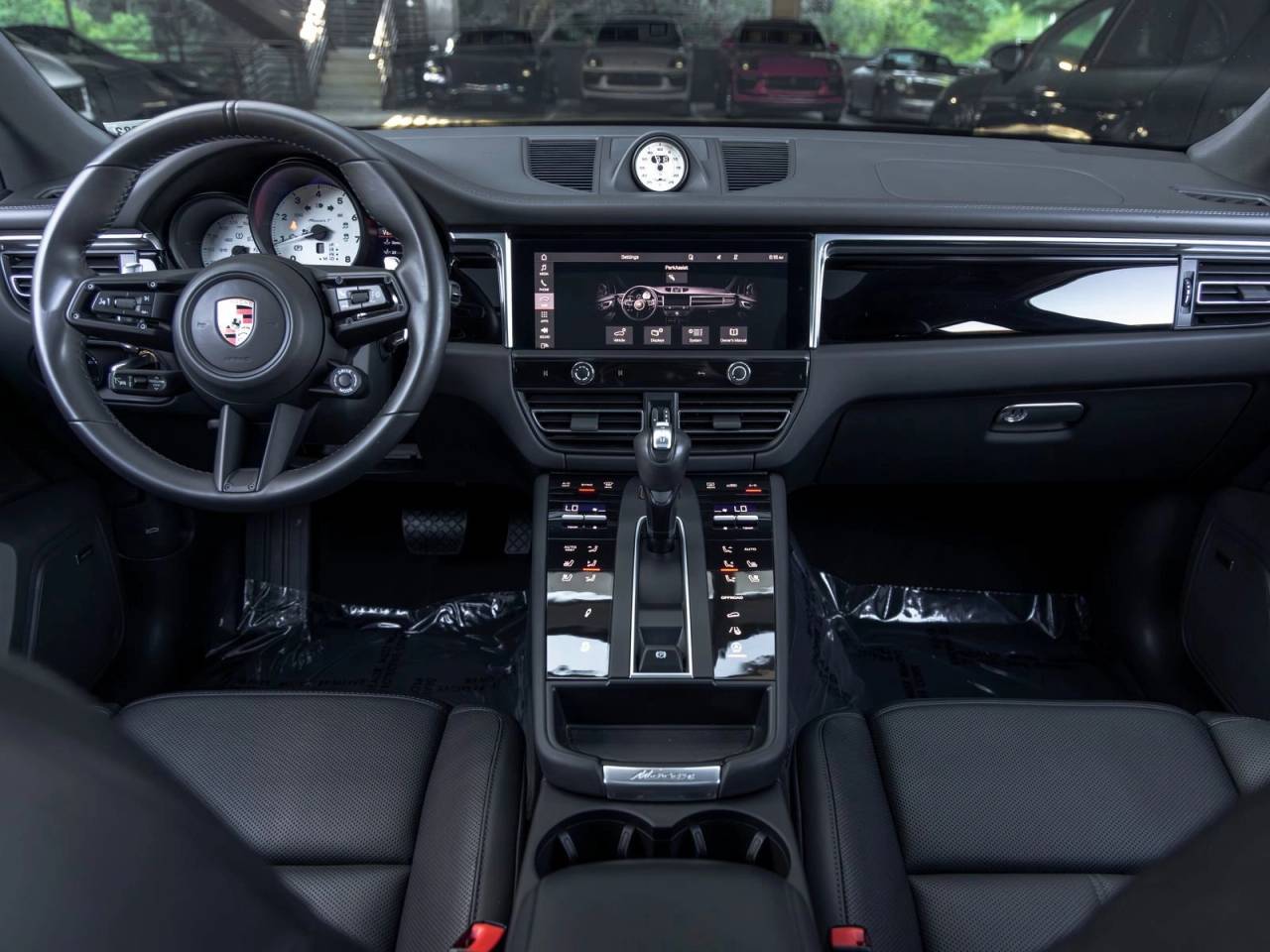 2023 Porsche Macan T