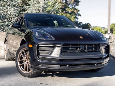 2023 Porsche Macan T