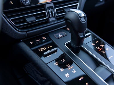 2025 Porsche Macan Macan