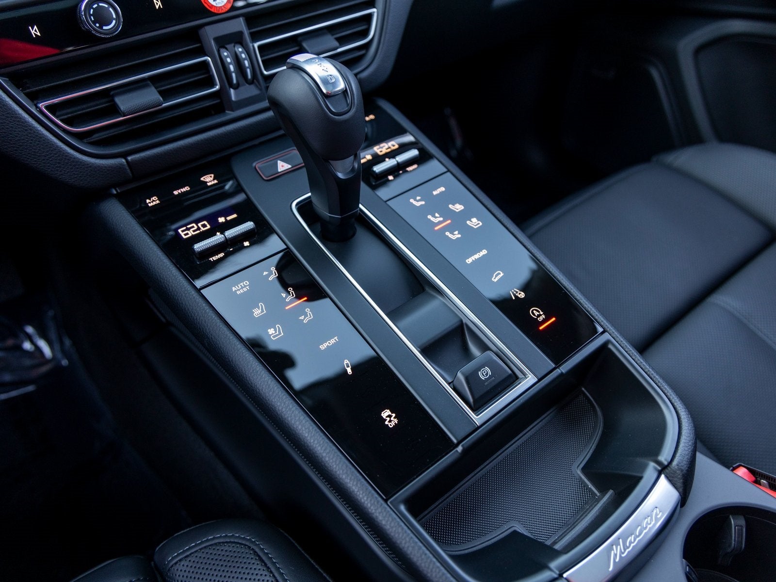 2025 Porsche Macan Macan