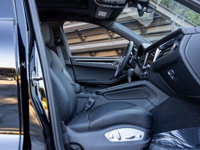 2025 Porsche Macan Macan