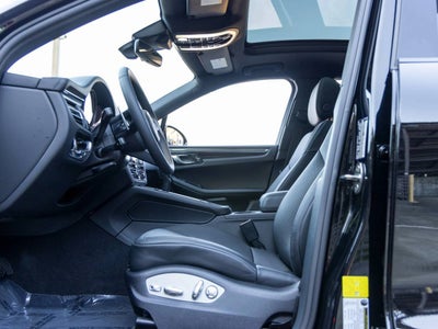 2025 Porsche Macan Macan