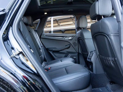 2025 Porsche Macan Macan