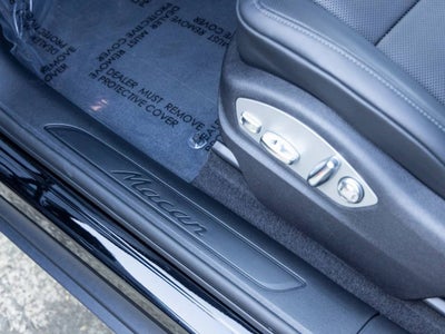 2025 Porsche Macan Macan