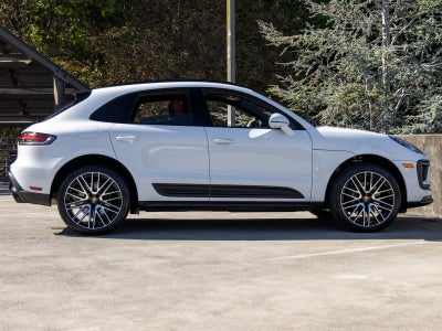 2025 Porsche Macan Macan